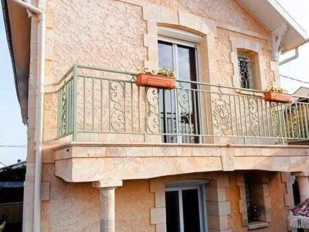 maison typique rénovée avec studio à gujan-mestras