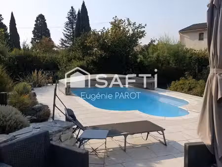 maison 6 pièces 110 m²