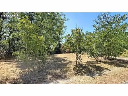 terrain 940 m² langoiran