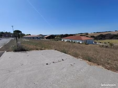 terrain 1 006 m² aurade