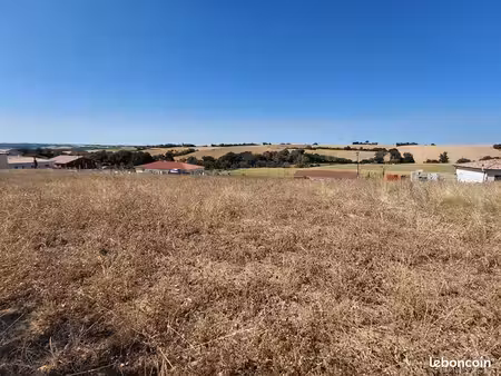 terrain 920 m² aurade