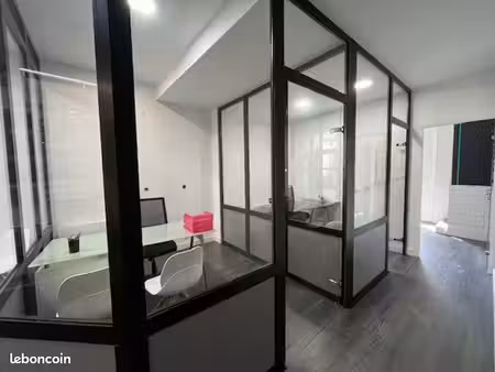 bureaux 44 m²