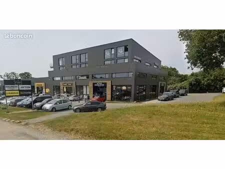 bureaux 1 000 m²