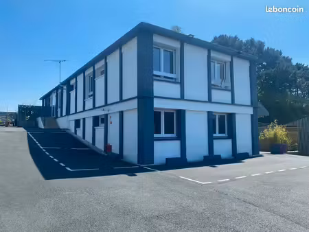 bureaux 200 m²