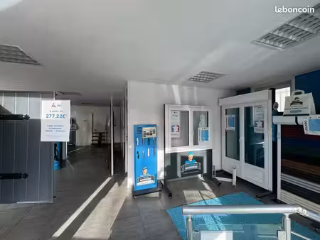local commercial 280 m²
