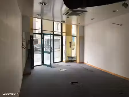 local commercial 231 m²