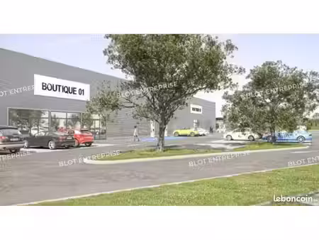 local commercial 940 m²
