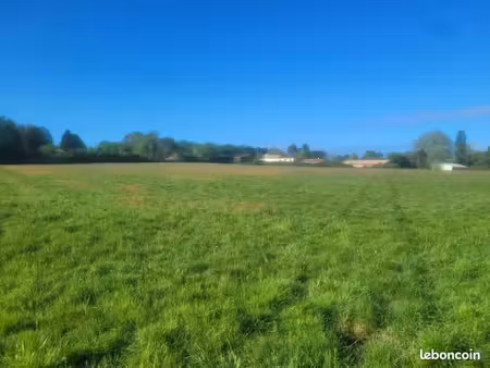 terrain 415 m² le pout