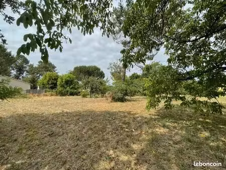 terrain 800 m² prignac et marcamps