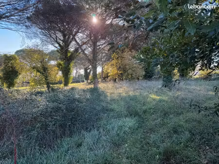 terrain 1 080 m² saint maixant