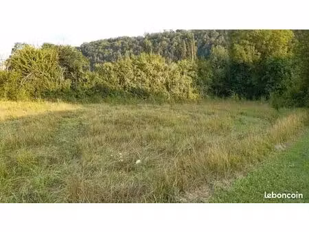 terrain 600 m² saint magne