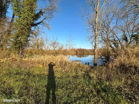 terrain 4 000 m² bord de garonne