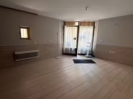 local commercial