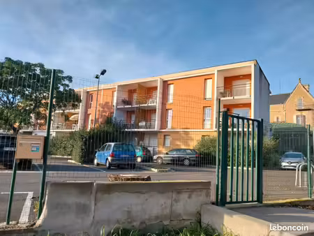 place de parking privé dans résidence sécurisée