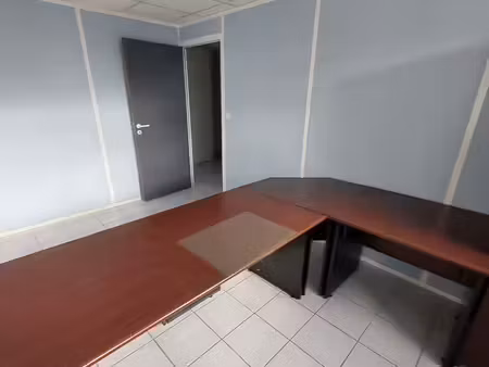bureaux 78 m² nîmes