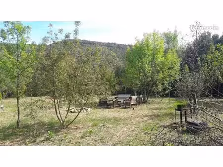 terrain proche salagou
