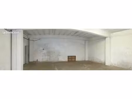 local independant 100m²