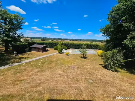 maison 7 pièces 218 m²