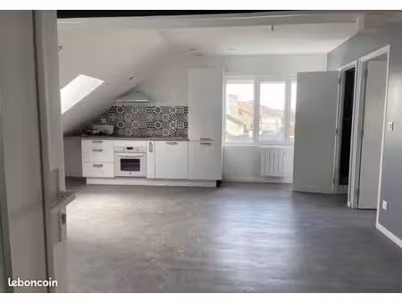 immeuble - 4 appartements / 1 local commercial