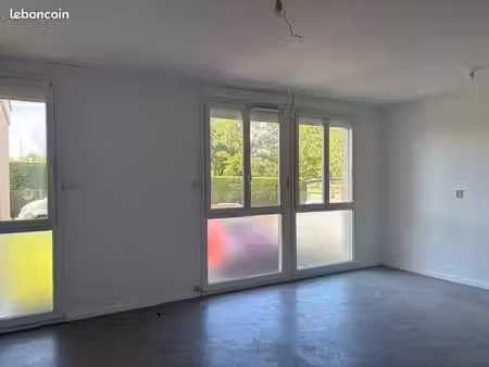 studio 1 pièce 35 m²