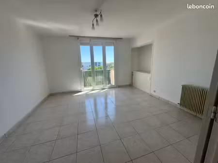 affaire à saisir 3 pièces