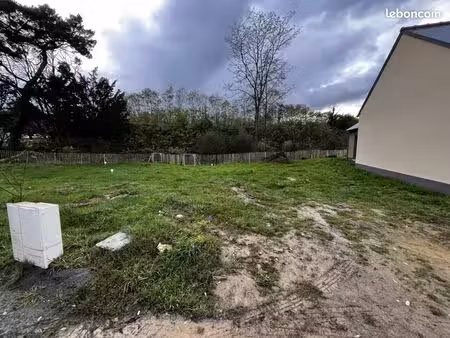 terrain 341 m² janze