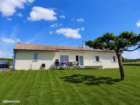 maison familiale de plain-pied 135 m² – terrain 2 000 m² – porte-de-benauge
