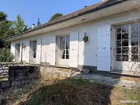 villa 5 pièces 165 m²