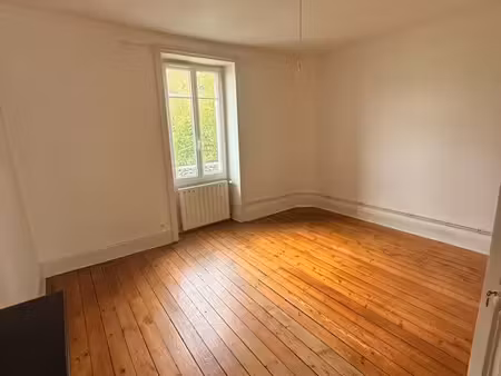 appartement 90m2+jardin+parking
