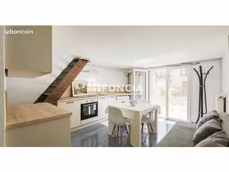 t2 en souplex avec entrée indépendante