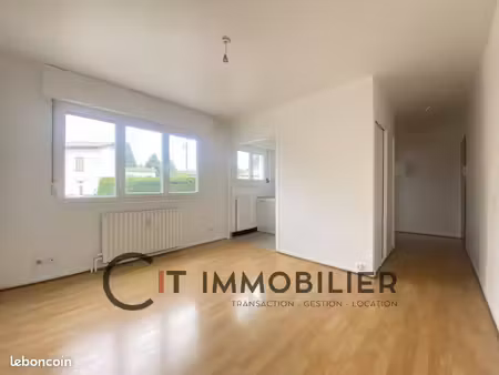 studio 1 pièce 25 m²