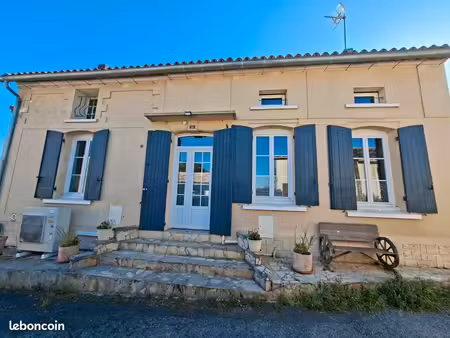 maison en pierre rénovée avec goût – 120 m² – branne / grézillac