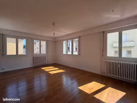 appartement 5 pièces 94 m²