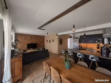 appartement t3 de 72 m² avec balcon plein sud