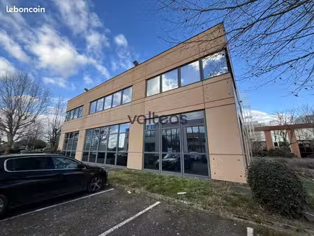 bureaux 241 m² labege