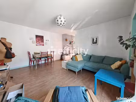 appartement 3 pièces 65 m²