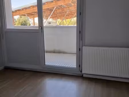 studio 1 pièce 33 m²