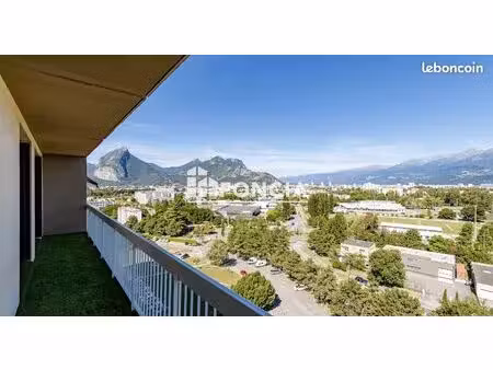 prenez de la hauteur et découvrez ce t4 de 81 m2 au cœur de la résidence le belvédère