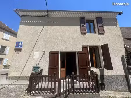 maison de village 3 pièces 72 m²