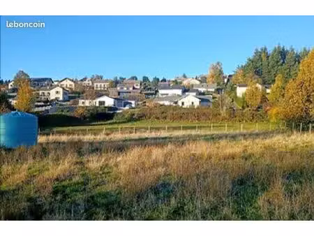 terrain 2 093 m² tence 43190