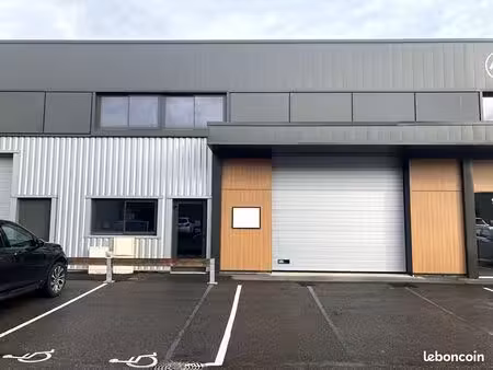 local 385 m² andrezieux boutheon