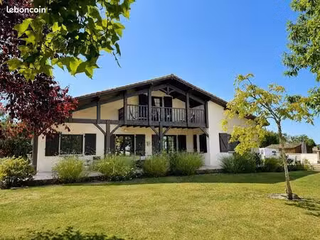 maison 4 pièces 138 m²