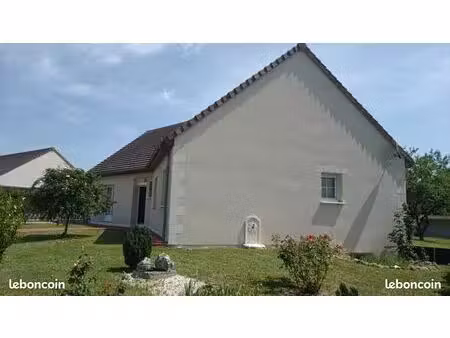 jolie maison de plain-pied  avec sous-sol total