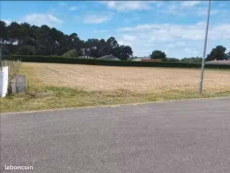 terrain 1 900 m² ygos saint saturnin