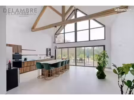 loft/atelier/surface 8 pièces 297 m²