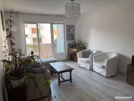 grand 3 pièces + cuisine + parking-grenoble secteur eaux claires