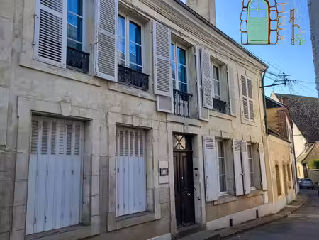 maison de ville 6 pièces 228 m²