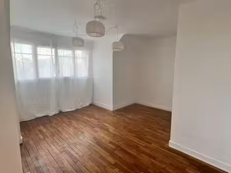 particulier loue appartement t2 tours hyper centre 55 m2 très bon état – 740 cc