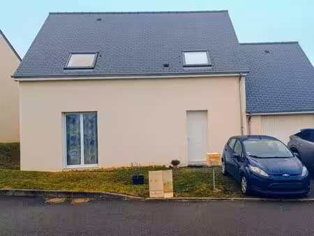 location maison amboise 3 chambres + garage