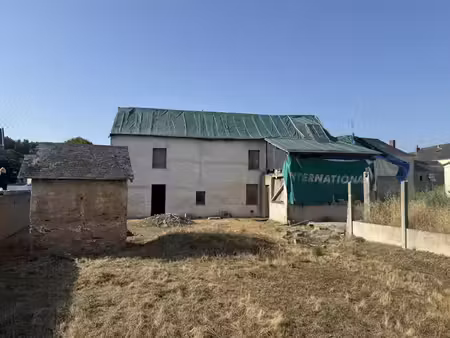 vente maison 12 pièces 235 m² à la cropte (53170)  70 200 €